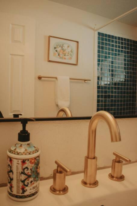 Vila Casa Charleston-3Br-2Bath-Hot Tub-Pet Friendly-No Pet Fees! Albuquerque Exteriér fotografie