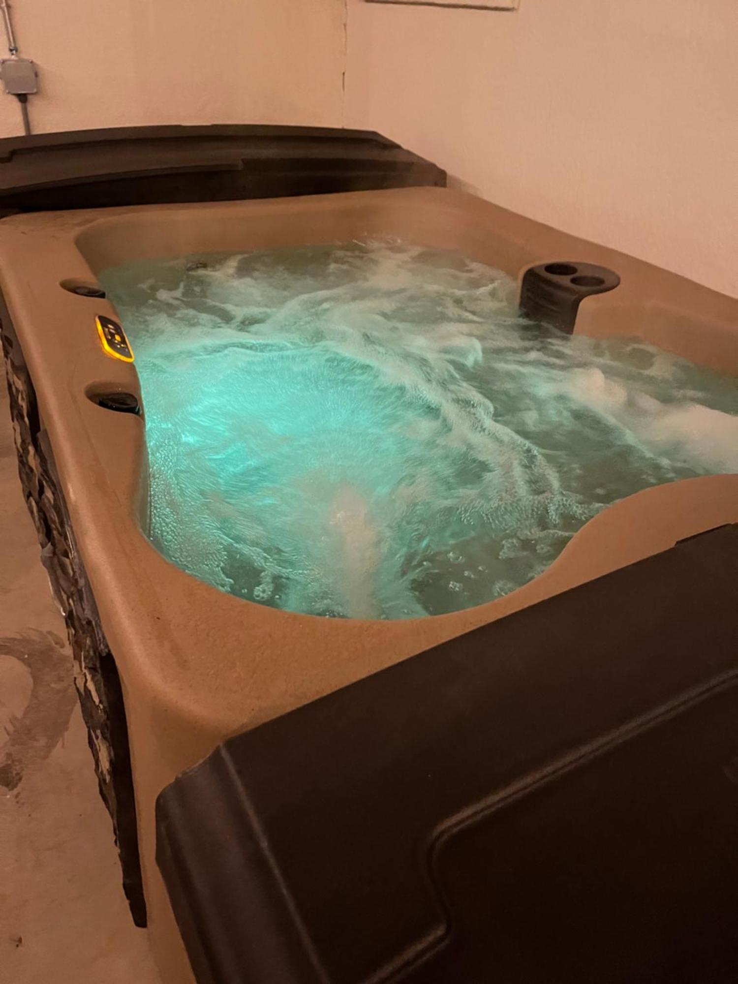 Vila Casa Charleston-3Br-2Bath-Hot Tub-Pet Friendly-No Pet Fees! Albuquerque Exteriér fotografie
